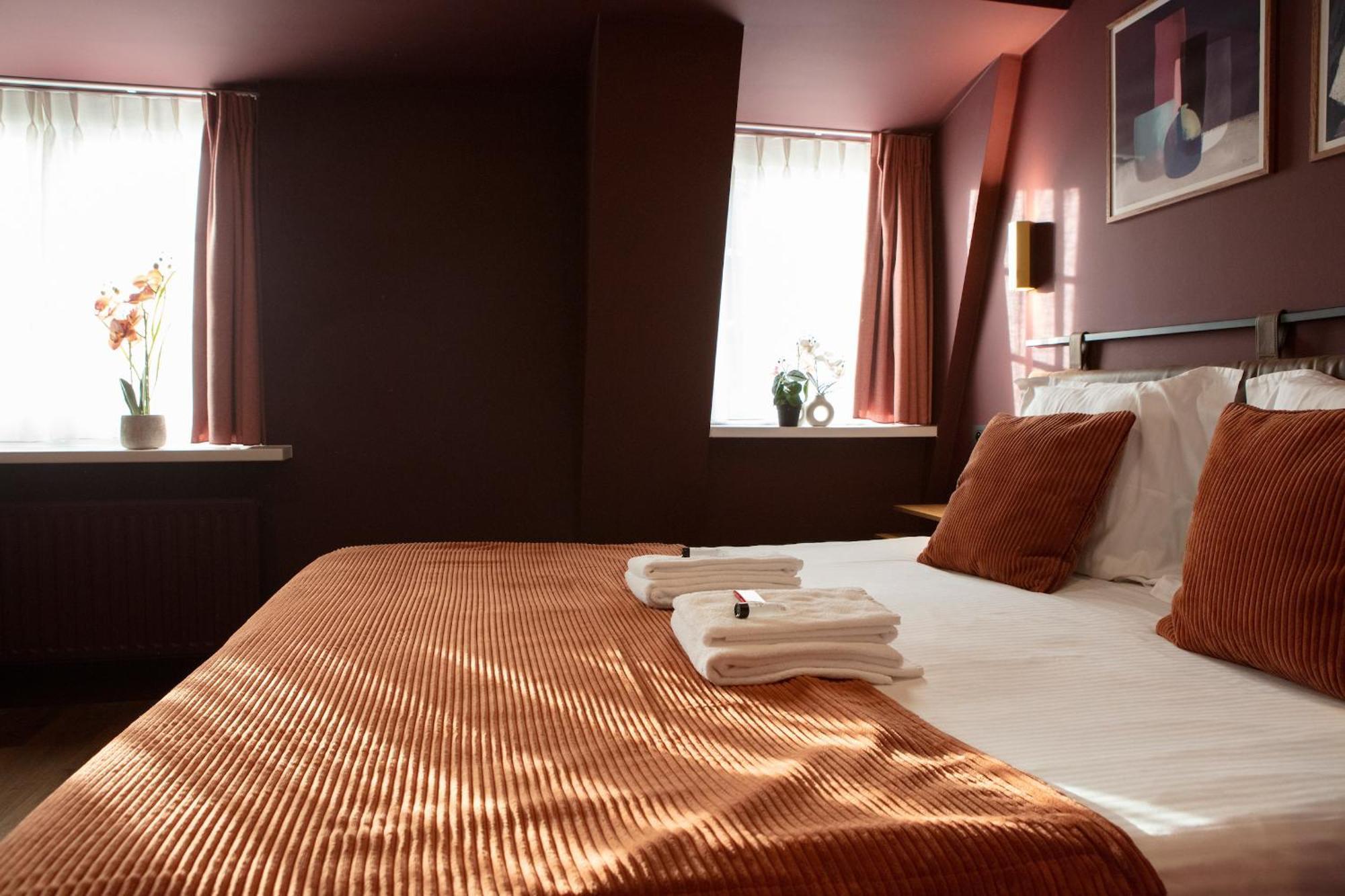 Gillis Eight By Romy&Travis Hotel บรูจส์ ภายนอก รูปภาพ
