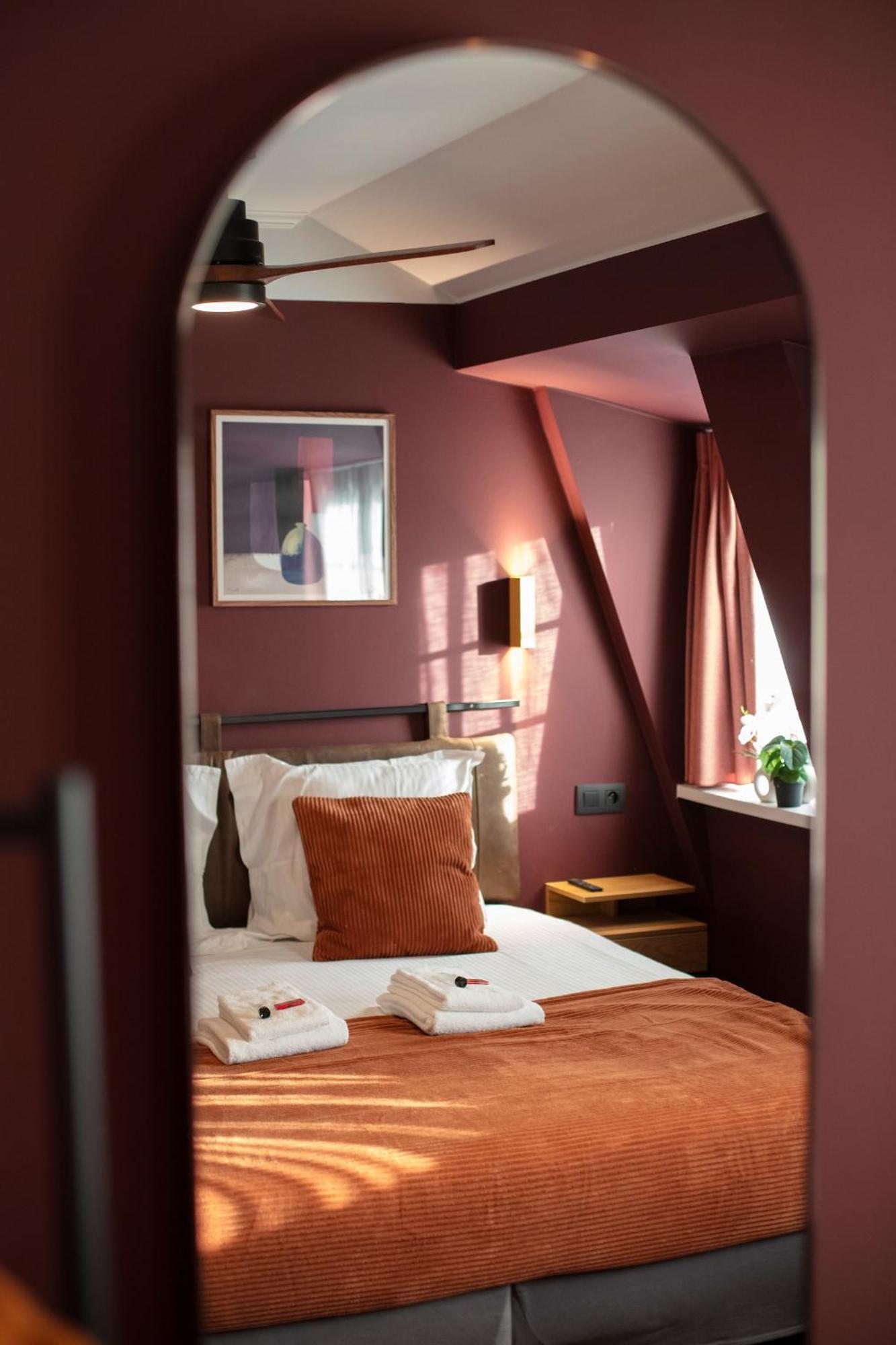 Gillis Eight By Romy&Travis Hotel บรูจส์ ภายนอก รูปภาพ