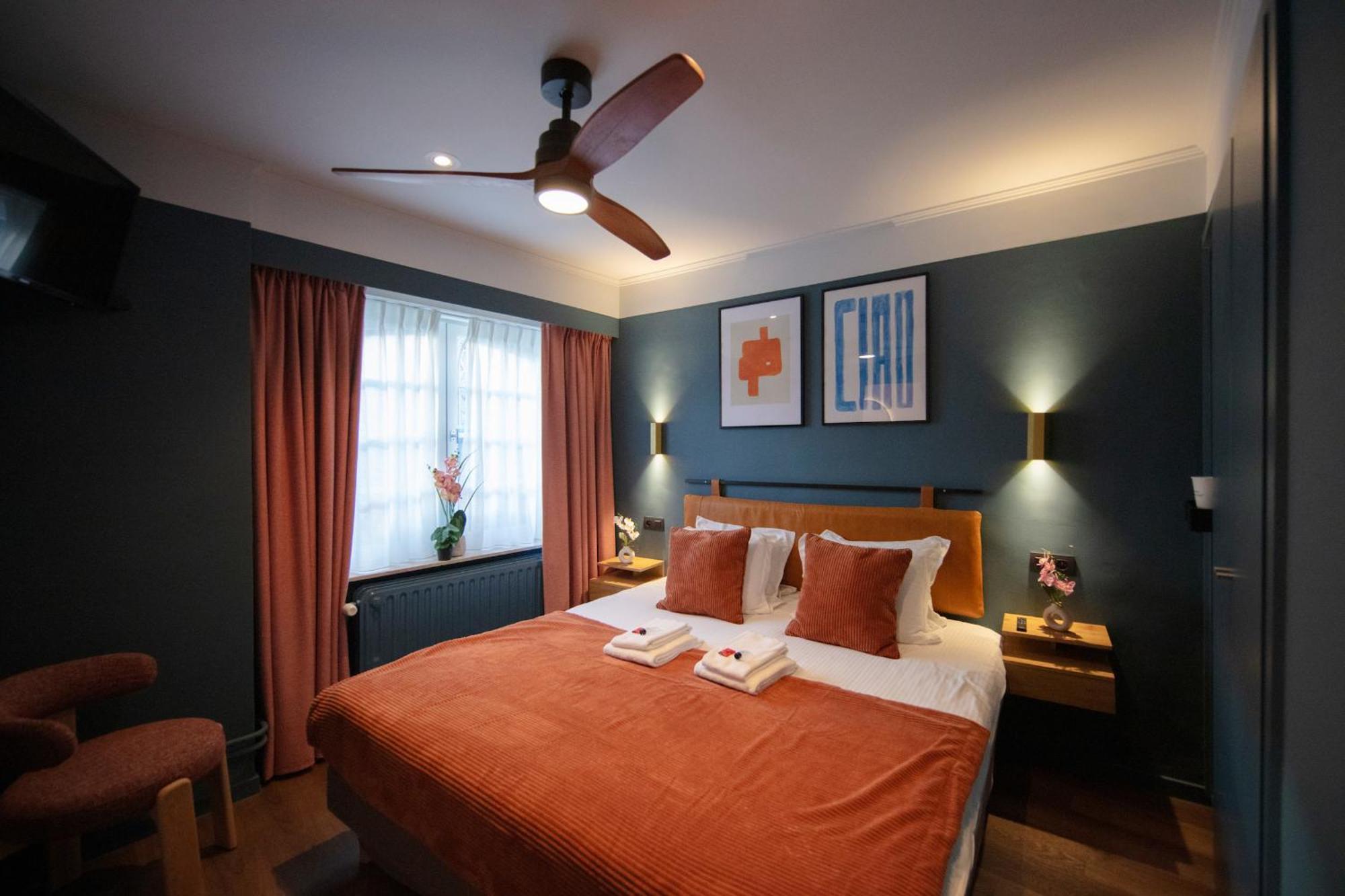 Gillis Eight By Romy&Travis Hotel บรูจส์ ภายนอก รูปภาพ