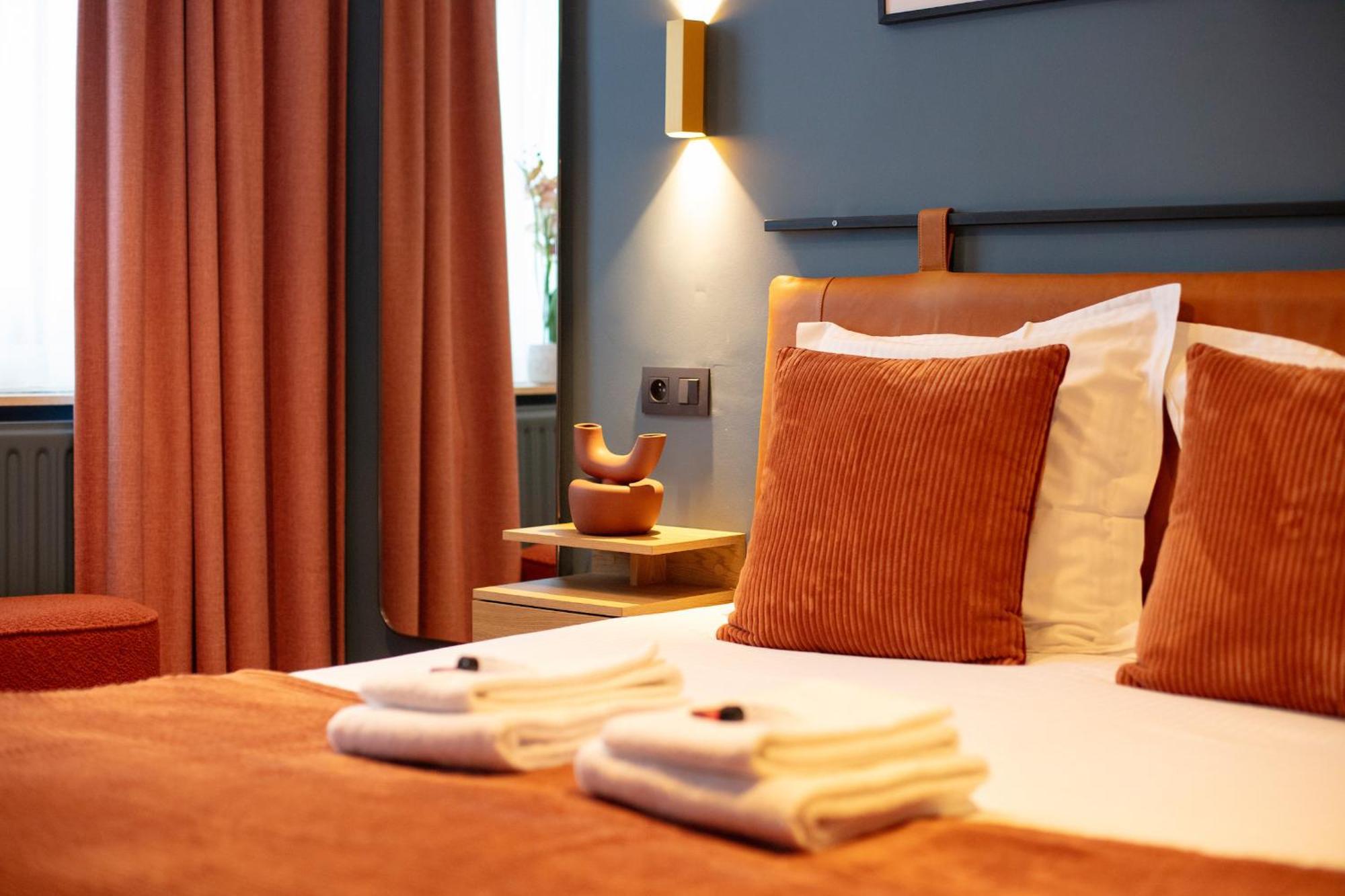 Gillis Eight By Romy&Travis Hotel บรูจส์ ภายนอก รูปภาพ